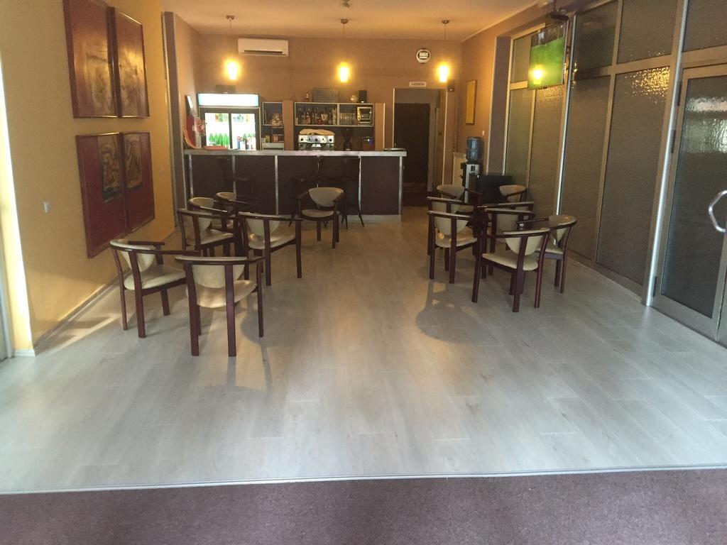 Prenociste Gazela Bed & Breakfast Pirot Luaran gambar