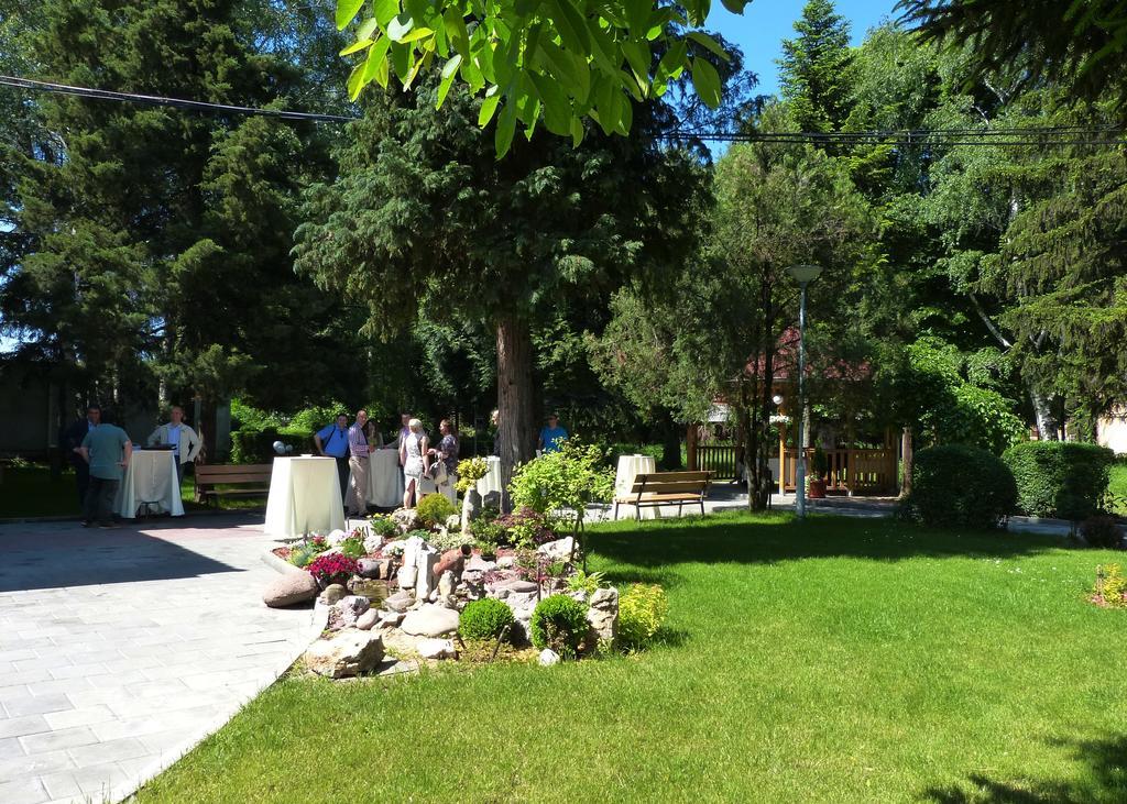 Prenociste Gazela Bed & Breakfast Pirot Luaran gambar